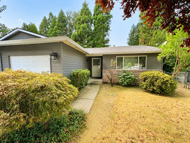 Building Photo - 21318 SE Alder Ct