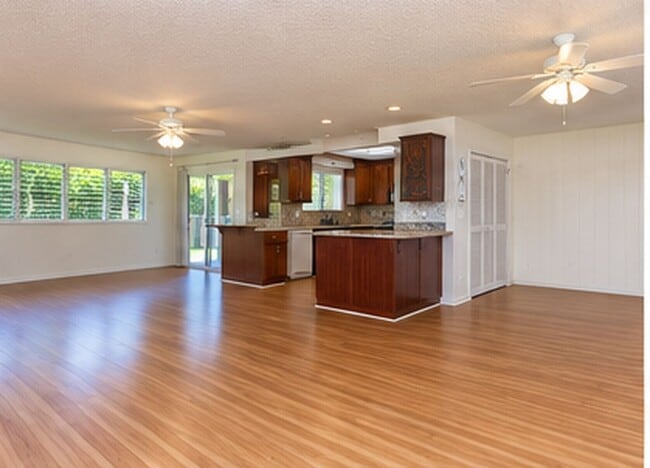 176 Kuulei Rd