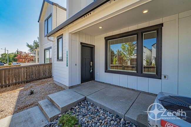 Photo - 16323 NE 21st St