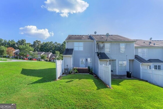 1327 Hollenbeck Ln