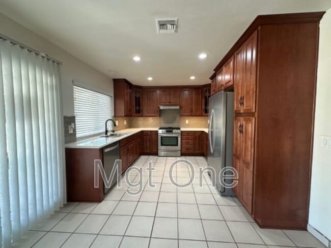 Photo - 23672 Suncrest Ave