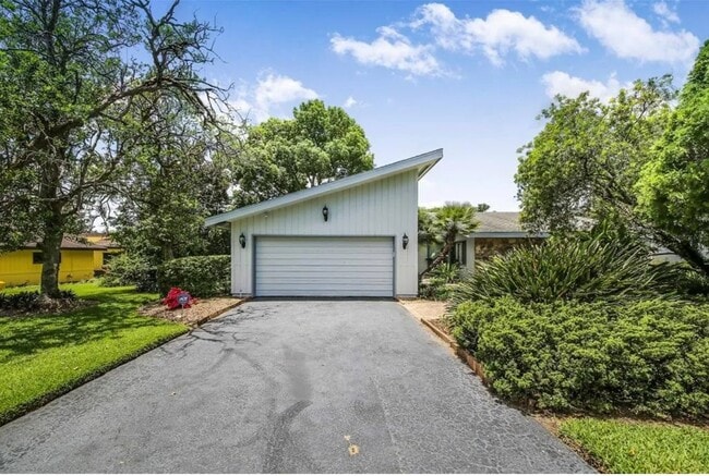 Building Photo - 107 Canterbury Dr