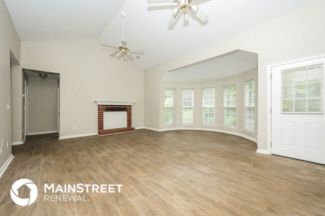 Photo - 548 Windy Rd