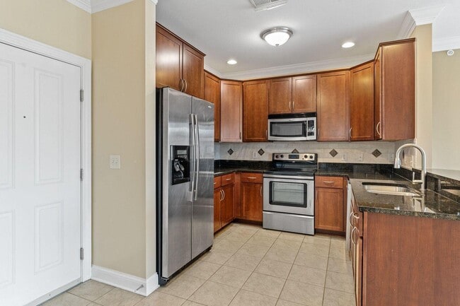 Photo - 953 Ingleside Ave Unit 312