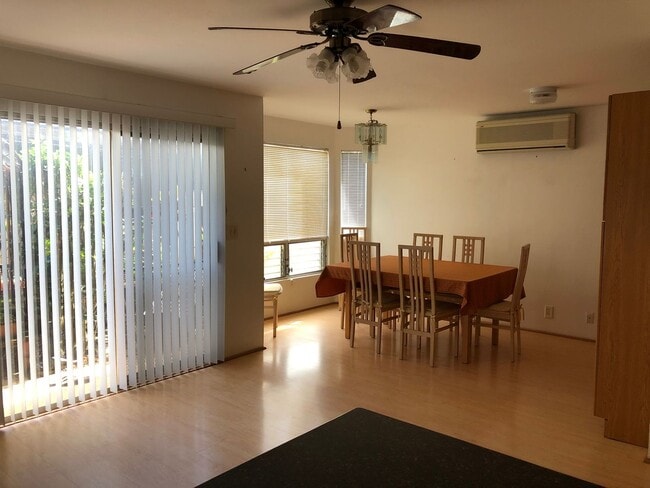 Photo - Large partly furnished house in Pearl City - PET FRIENDLY!