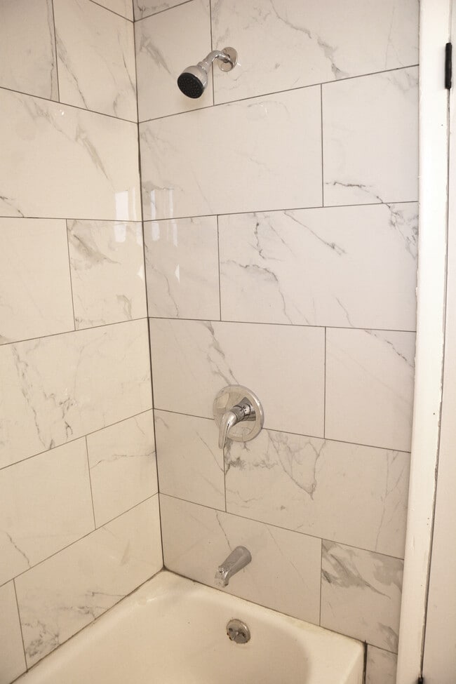 Photo - 2350 Baldwin Ave Unit 2350 Baldwin Ave Apt 2