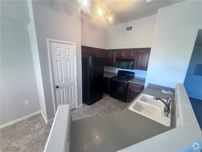 Building Photo - 9303 Gilcrease Ave Unit 2249 Rental