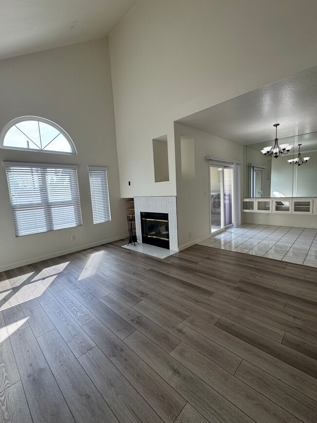 Photo - 7314 Laura Ln