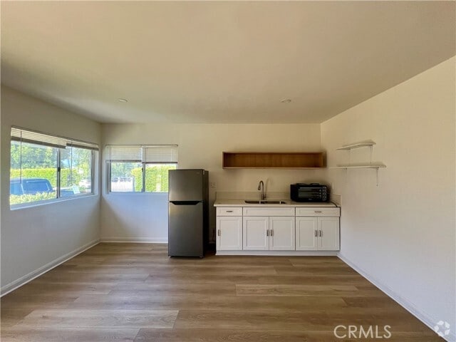 Building Photo - 5920 Willowcrest Ave Unit 7 Rental