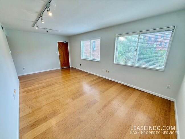 Photo - 1526 12th St NW Unit #4