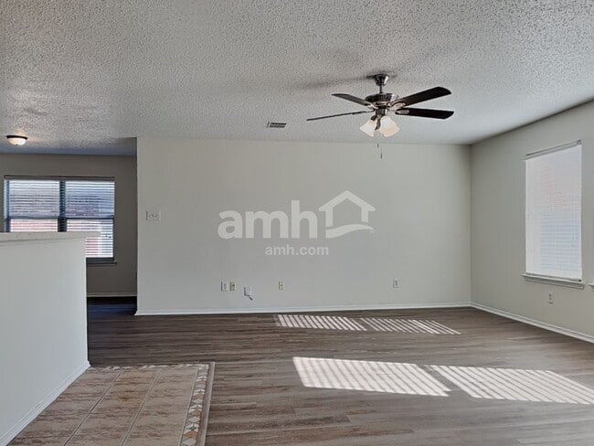 Photo - 108 Quail Meadows Ln