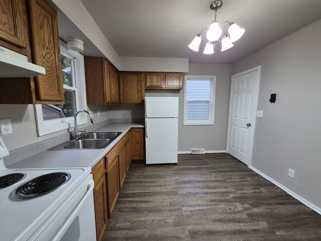 Photo - 3 Bedroom home with shed on corner lot ava...