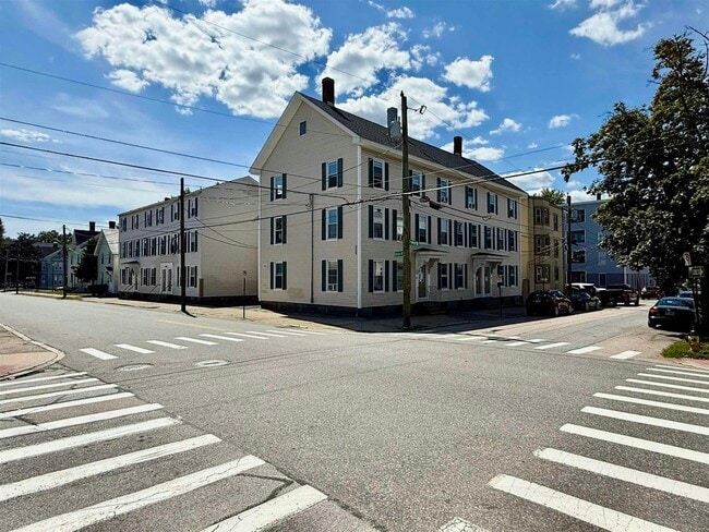 Building Photo - 137 Orange St Unit 1