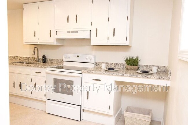 Photo - 814 N Germantown Rd