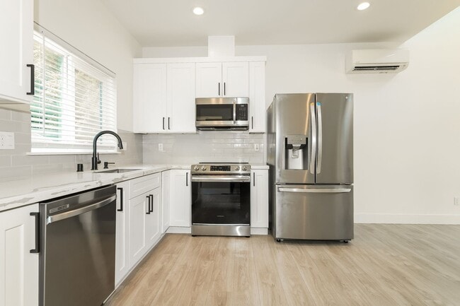 Photo - Bright and Beautiful Burien Home with Modern Comforts