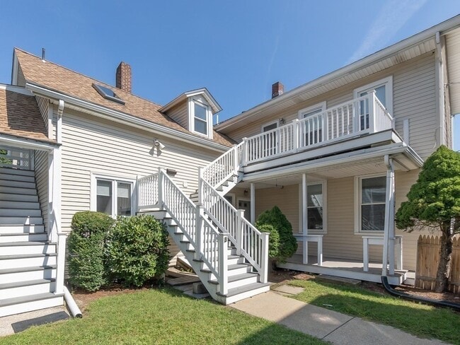 Photo - 284 Melrose St Condo Unit B