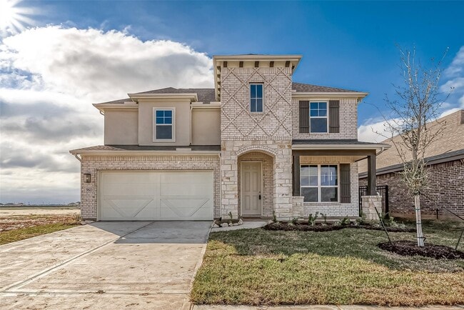 Building Photo - 5823 Westwood Shr Dr