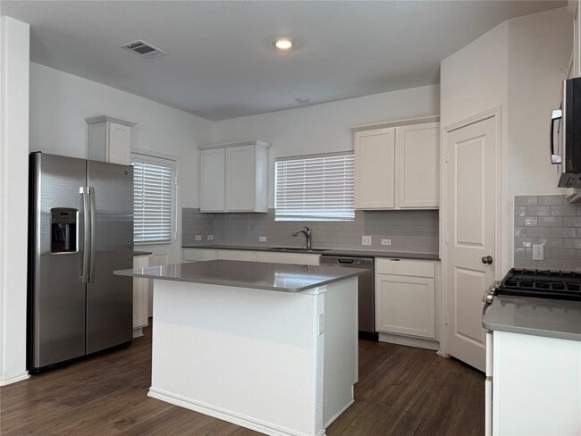 Photo - 404 Milliner Lp