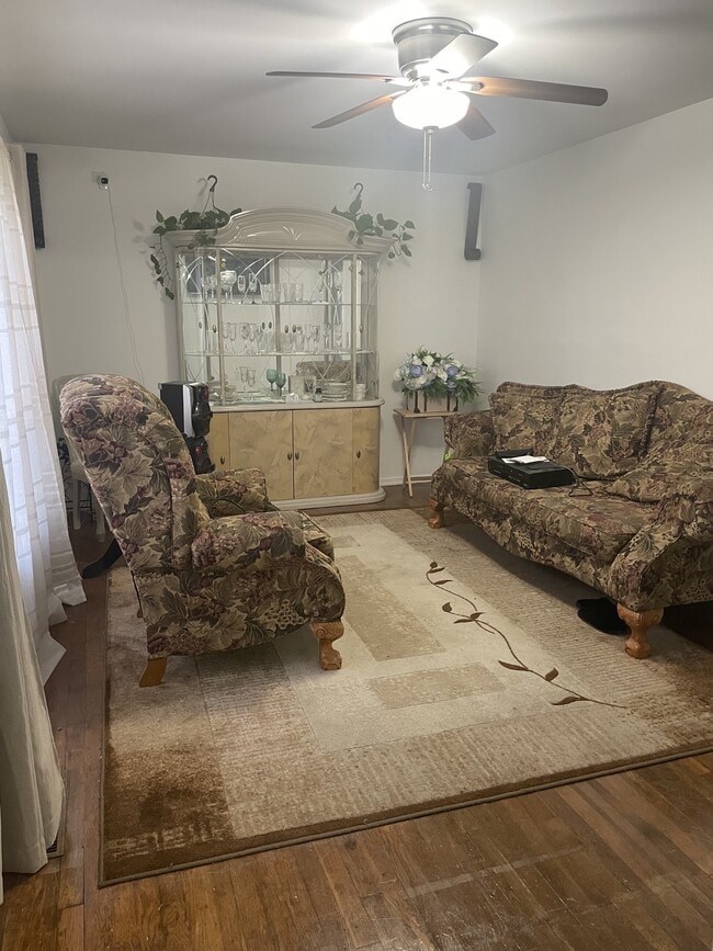 Photo - 629 River Creek Rd