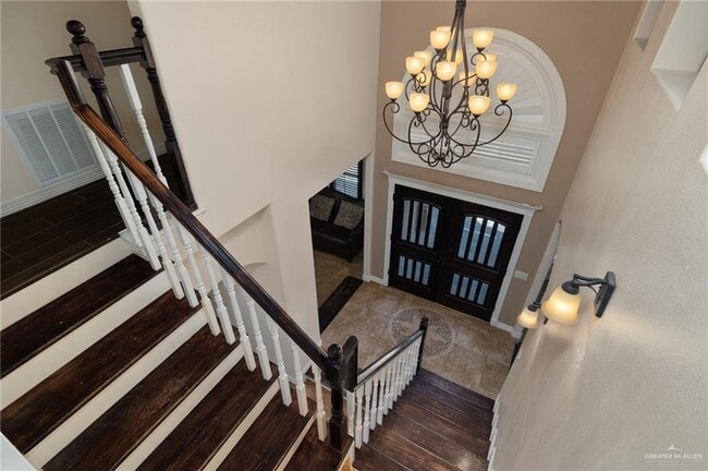 682 Alto Bonito St