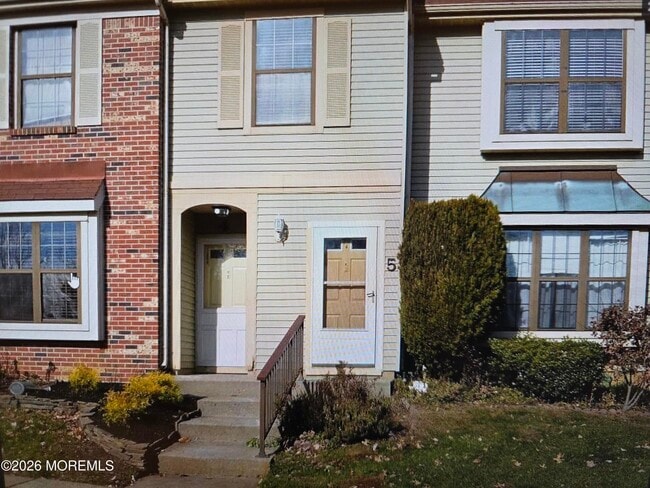 Building Photo - 5 Claridge Ct Unit 4