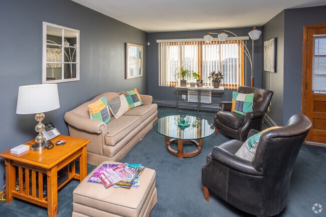 2BR, 1.5BA - 1,100SF - Living Room - Brittany Apartments