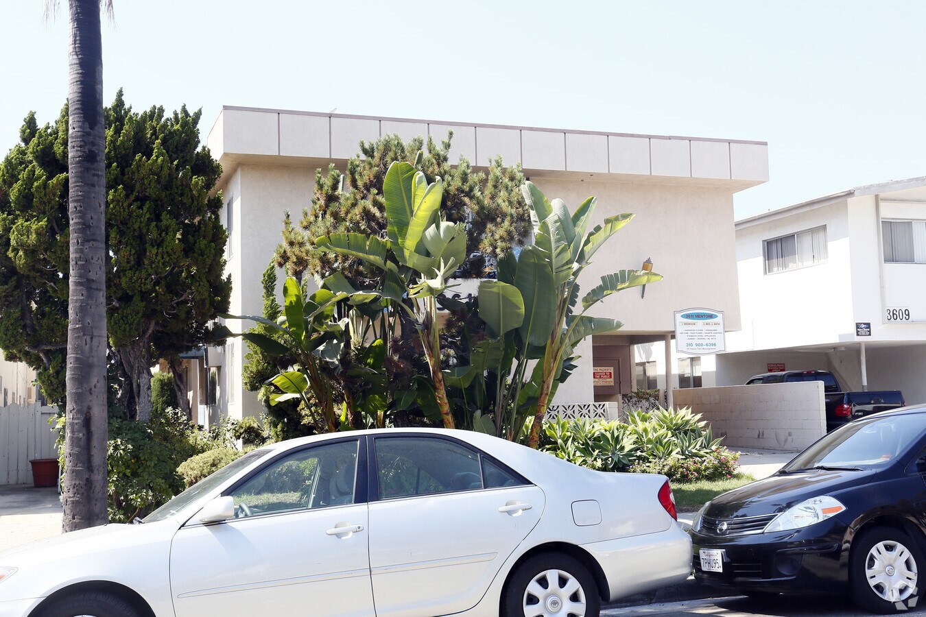 Photo - 3611 Mentone Ave