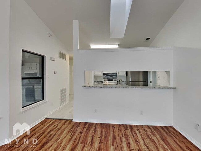 Photo - 4645 Baytree Dr