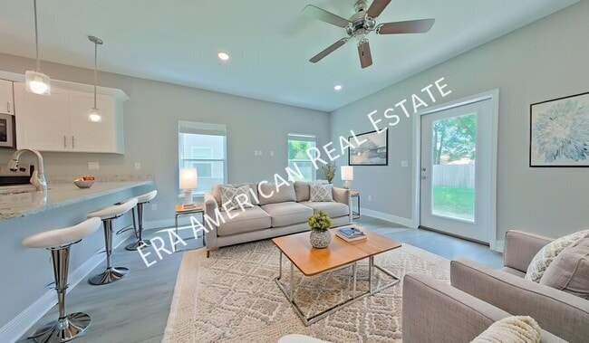 Photo - 844 Fairview Dr