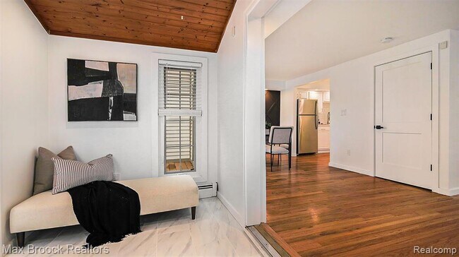 Photo - 343 S Elm St Unit A