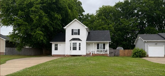 Building Photo - 3 Bedroom Pet Friendly Home For Rent Near Post!