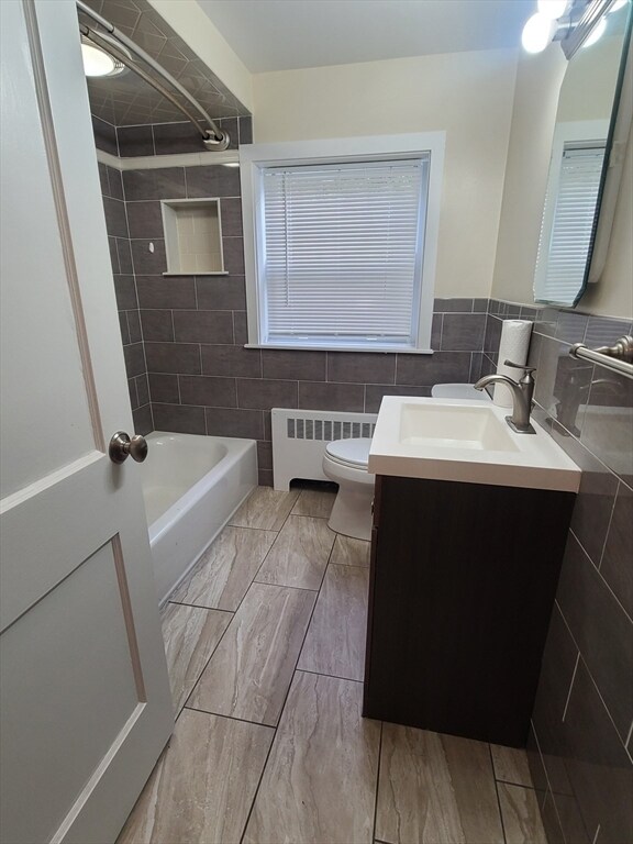 Photo - 445 Newport Ave Unit 2