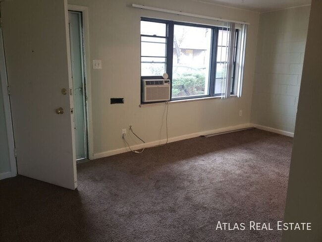 Photo - 3759 Wolff St