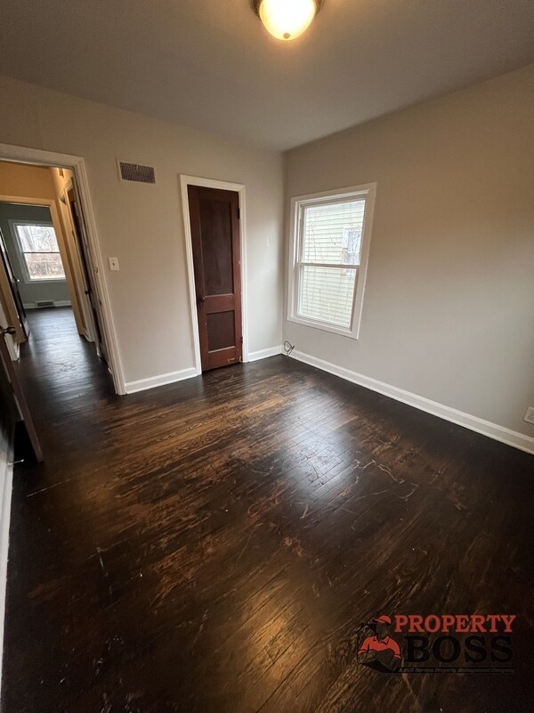 Photo - 353 S Hamilton St