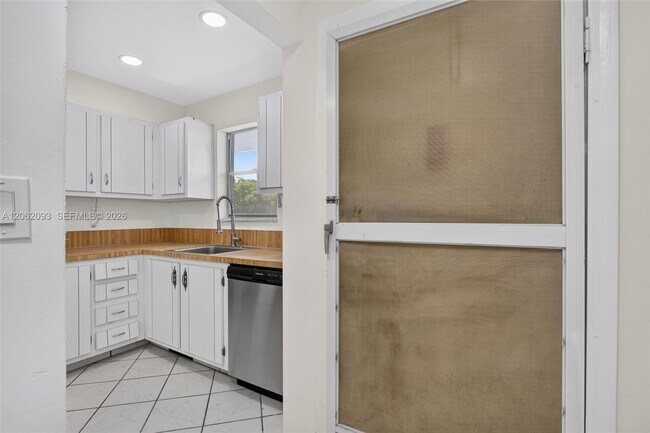 Photo - 6080 NW 44th St Unit 410