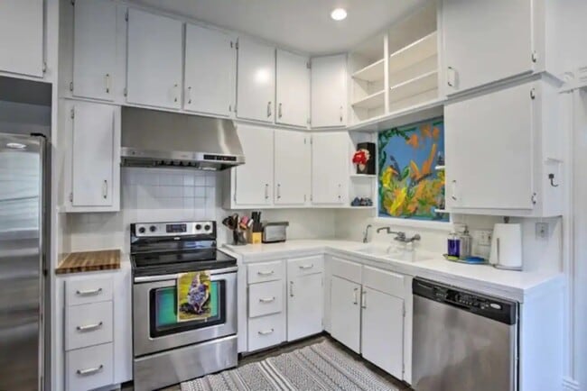 Photo - 1124 Church St