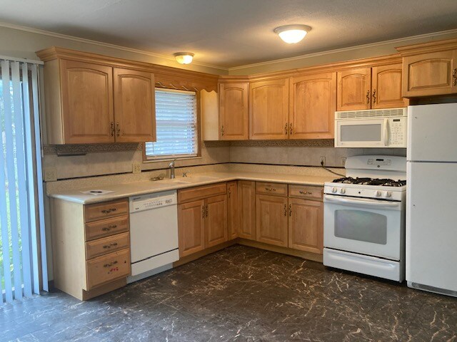 Photo - 912 W Summey St