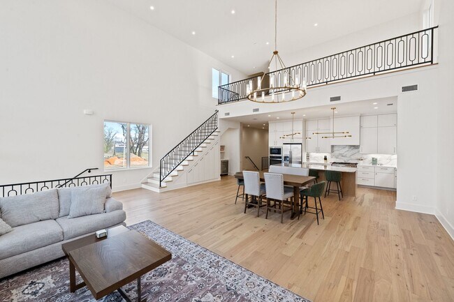 Photo - 712 N Magnolia St Unit Ste A