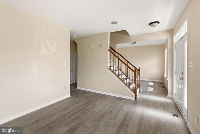 Photo - 4704 Denview Way