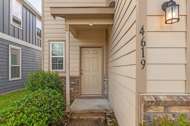 Photo - 4619 Prairie Chase Dr