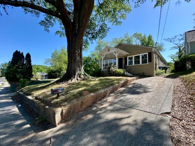 Photo - 29 Chappell Rd NW