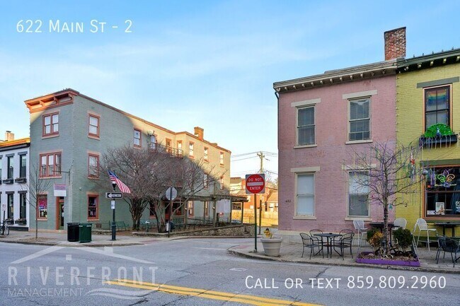 Building Photo - 622 Main St Unit 2