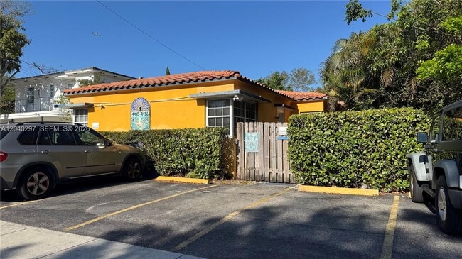 Building Photo - 4410 NE 2nd Ave Unit 4410