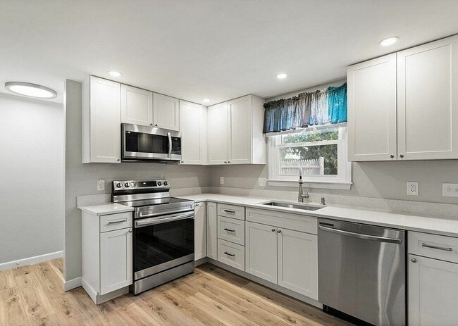 Photo - 11 Railroad Ave Unit 12