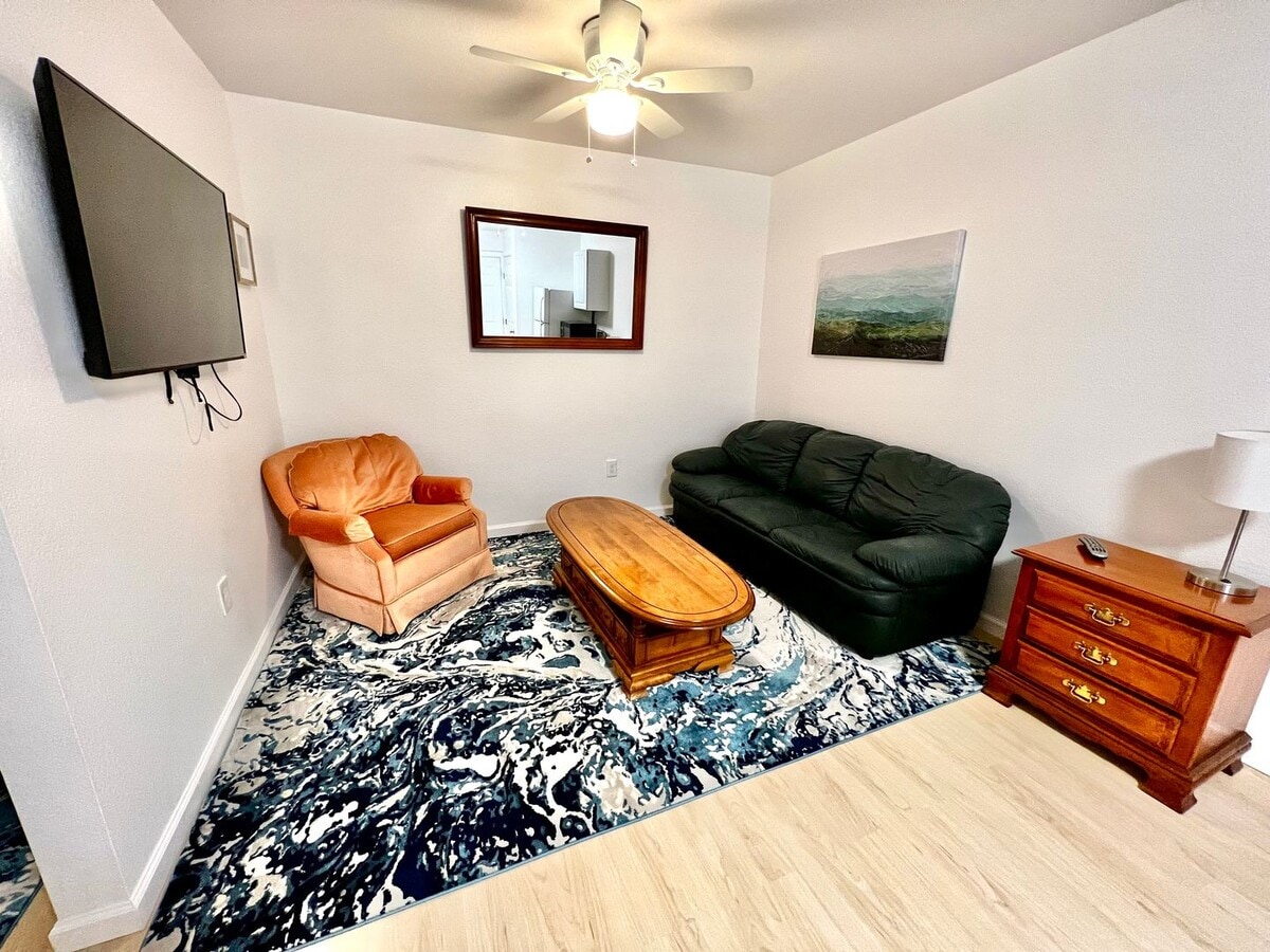 Photo - Charming 1 bedroom/1 bathroom backhouse | ...