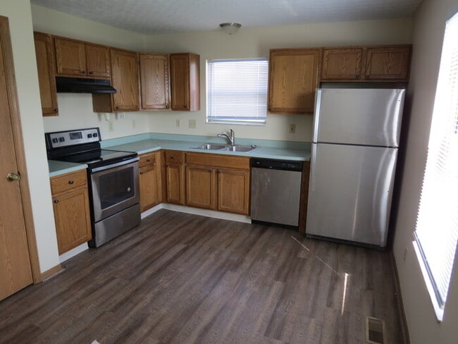 Photo - 1271 Caravel Dr