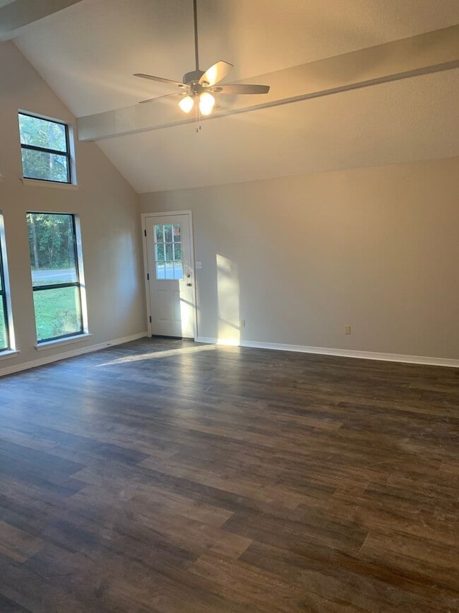 Photo - 44 Hickory Knoll