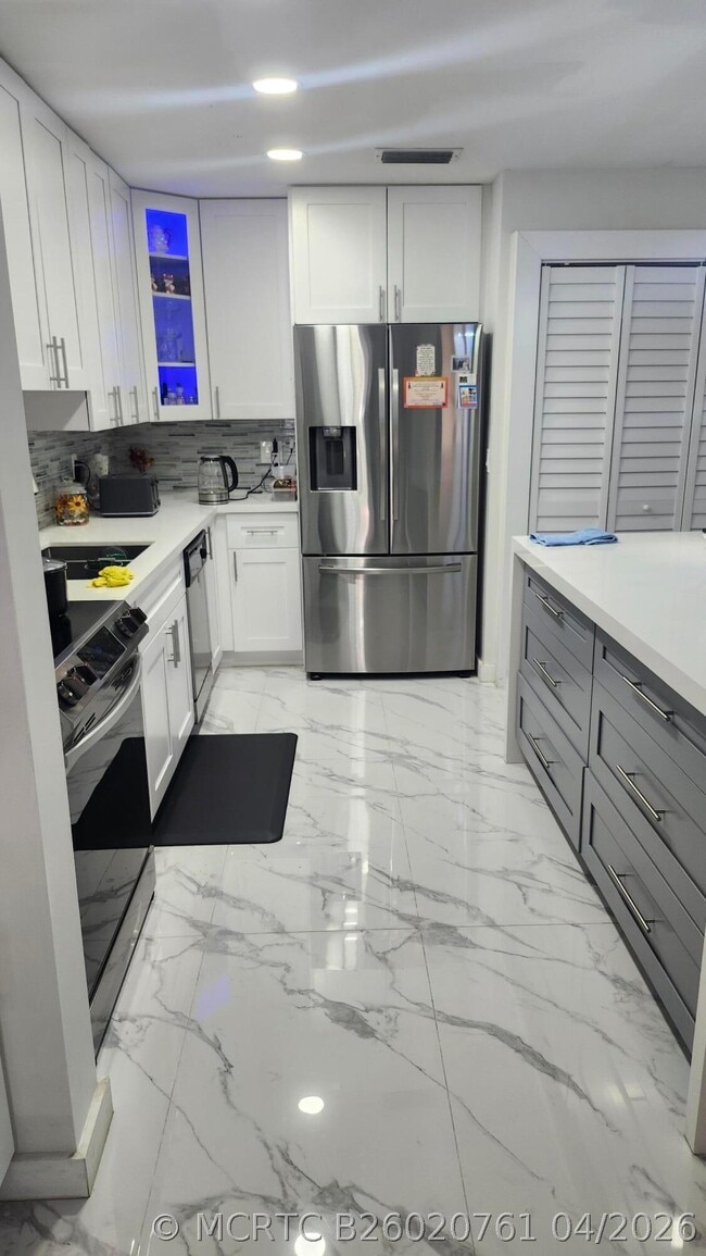 Photo - 532 Briarwood Cir Unit 2-48