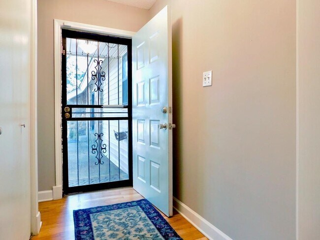 1411 Leafhaven Cove
