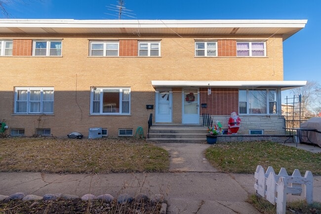 Photo - 46 N Albert St Townhome